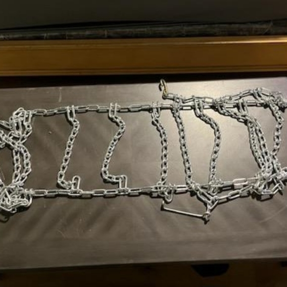 Tire chains - Picture 2 of 3